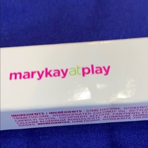 Marykay at play eye crayon purple smoke
